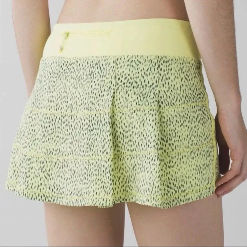 Lululemon Women's Size 8 Yellow Dottie Dash Pace Rival Skirt Skort